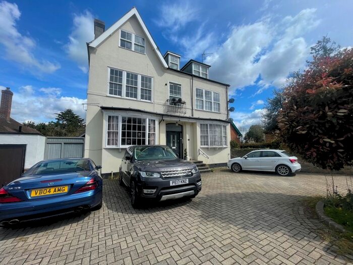 2 Bedroom Flat To Rent In Bycullah Road, Enfield, EN2