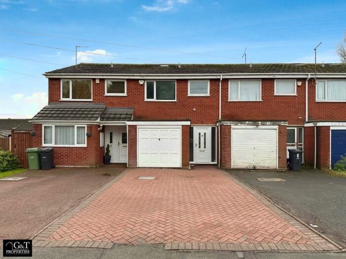 4 Bedroom Terraced House To Rent In Penfields Road, Stourbridge, DY8