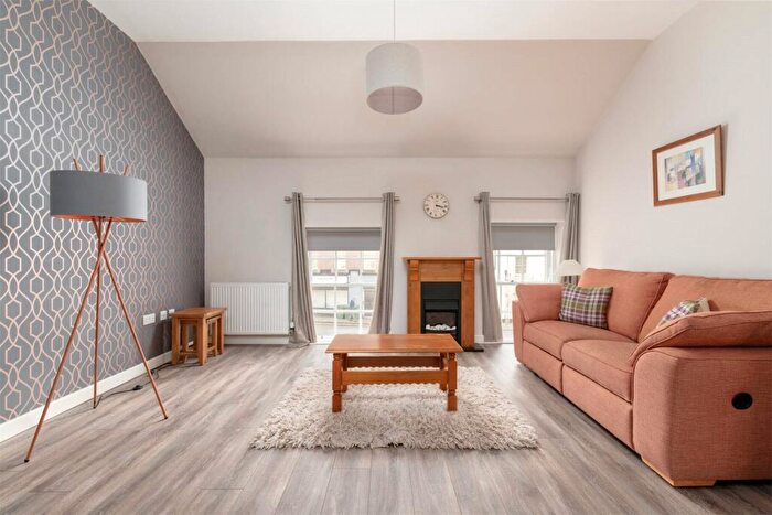 1 Bedroom Flat For Sale In Hardgate, Haddington, East Lothian, EH41