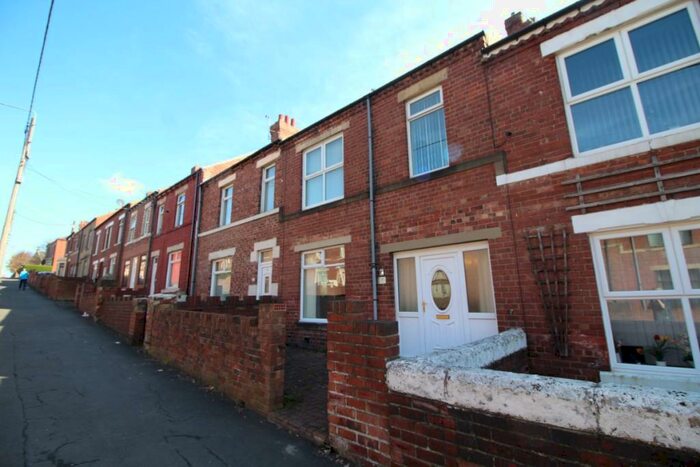 3 Bedroom Terraced House To Rent In Park Road, Stanley, DH9