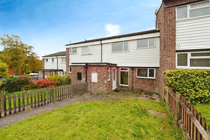 3 Bedroom Terraced House For Sale In Lewis Silkin Way, Southampton, SO16