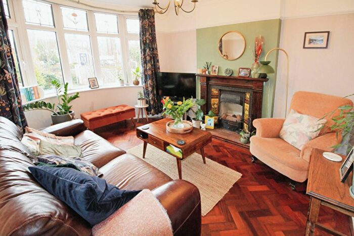 3 Bedroom Detached House To Rent In Seaford Avenue, Nottingham, NG8