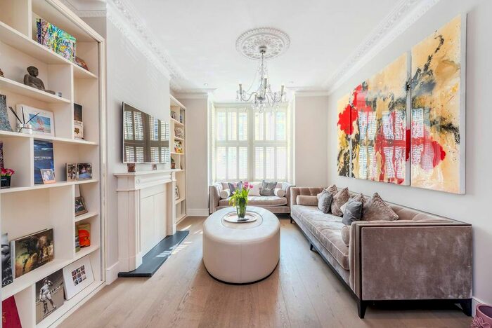 5 Bedroom Property To Rent In Harbledown Road, Parsons Green, London, SW6