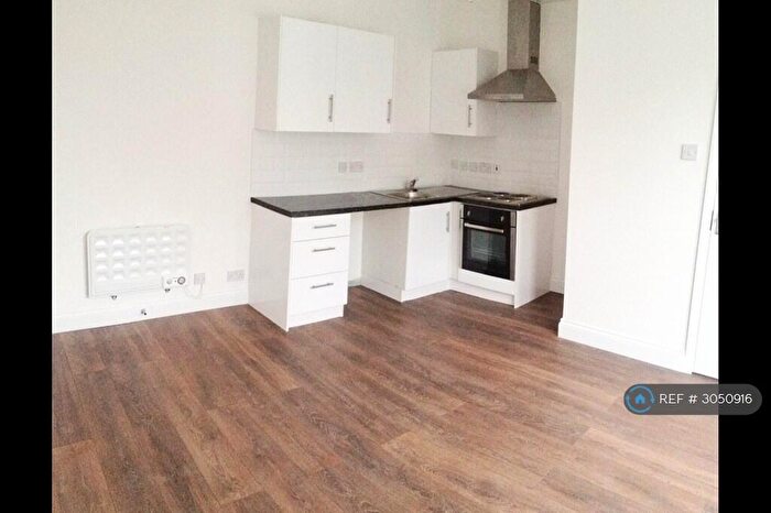 Studio To Rent In Baronet Road, London, N17
