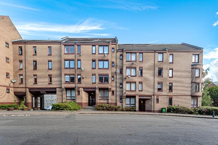 2 Bedroom Flat To Rent In Upper Craigs, Stirling Town, Stirling, FK8