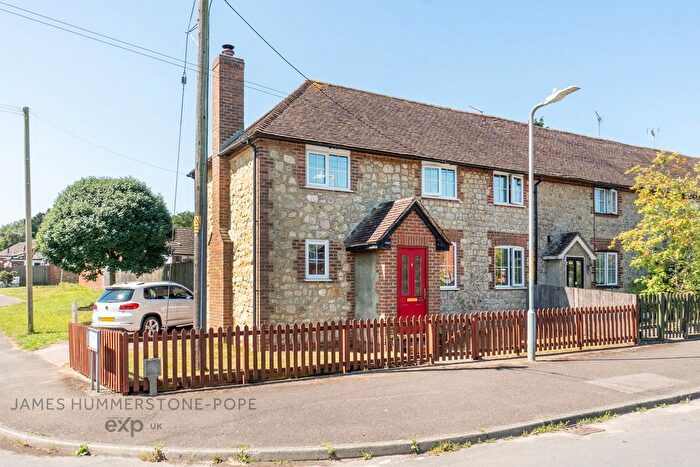 3 Bedroom Semi-Detached House For Sale In Gorgeous Cottage, Smeeth, Ashford, TN25