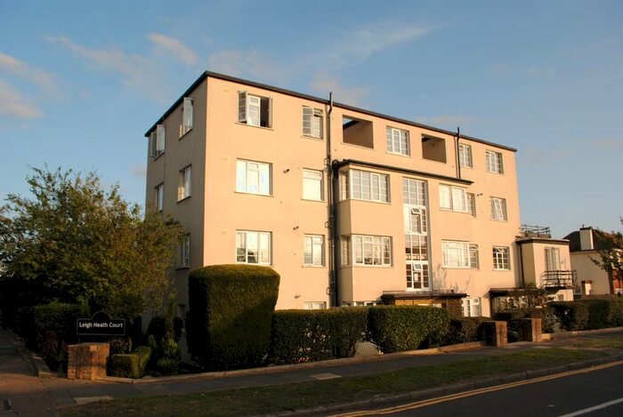2 Bedroom Flat To Rent In Leigh Heath Court, London Road, Leigh-On-Sea, SS9