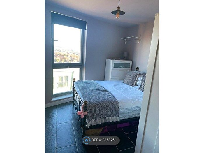 2 Bedroom Flat To Rent In Cross Green Lane, Leeds, LS9