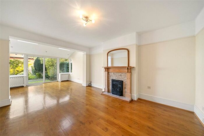 4 Bedroom Detached House To Rent In Baker Street, Weybridge, KT13