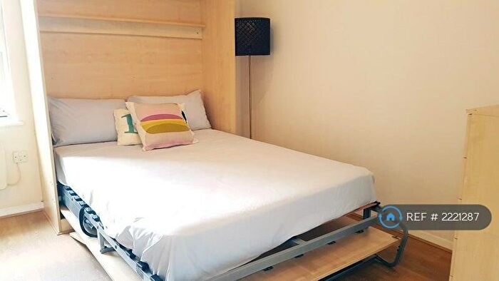 Studio To Rent In Rufford Street, London, N1