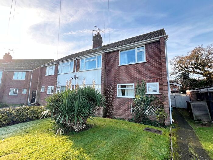 2 Bedroom Maisonette For Sale In Woodcote Avenue, Kenilworth, CV8