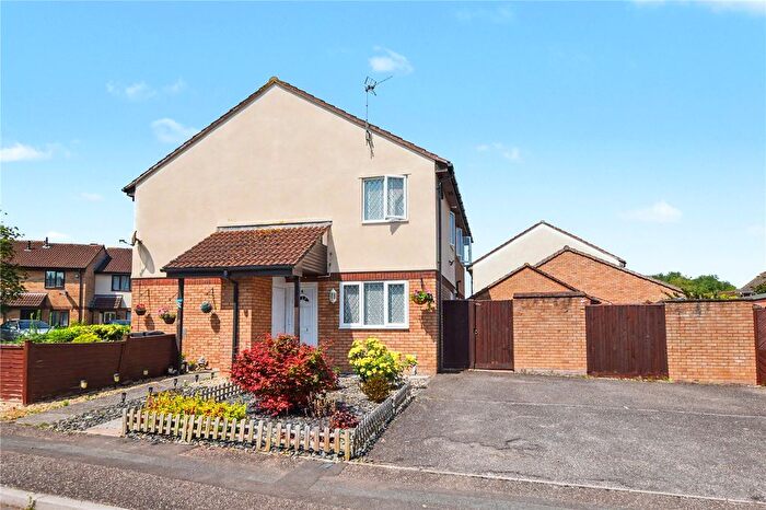 1 Bedroom Semi Detached House For Sale In Tyne Park, Taunton, Somerset, TA1