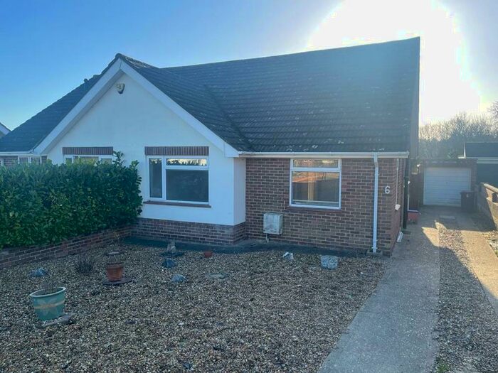 2 Bedroom Bungalow To Rent In Swift Close, Brickhill, MK41