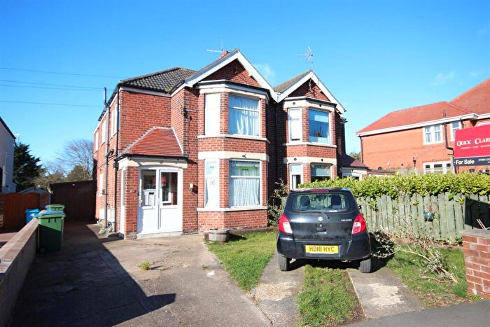 1 Bedroom Flat For Sale In Cliff Road, Hornsea, HU18