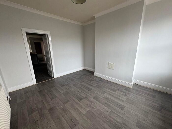 2 Bedroom Terraced House To Rent In Redcar Street, HU8