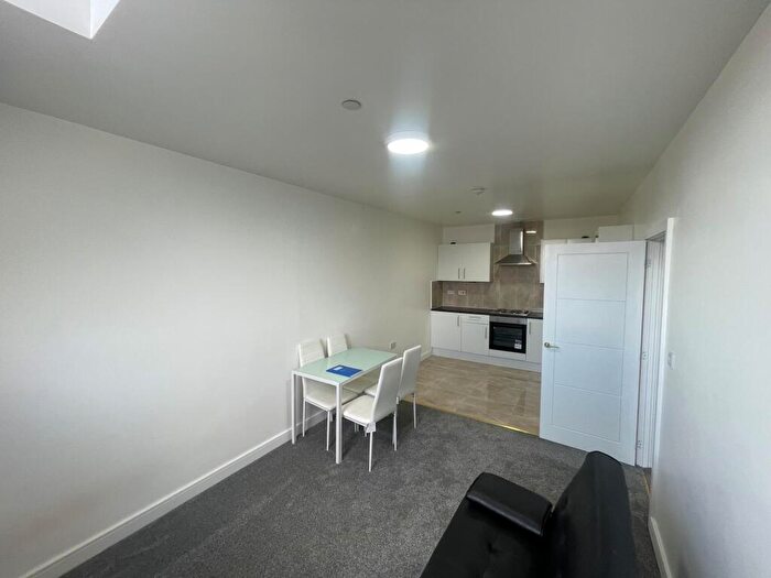 2 Bedroom Flat To Rent In Castle Edge, City Centre, NG7