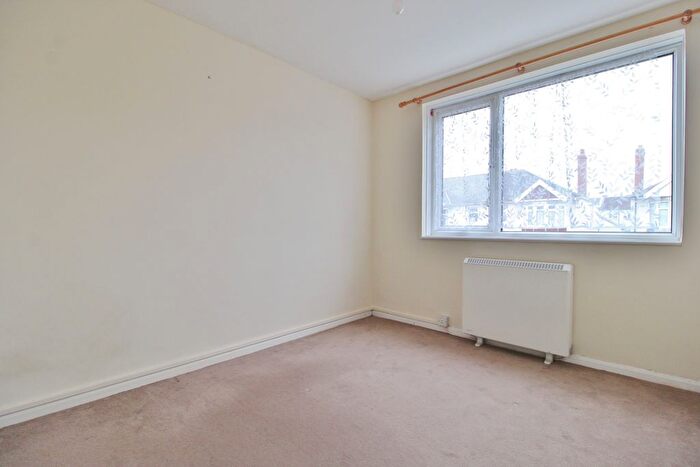 2 Bedroom Flat For Sale In Devonshire Avenue, Southsea, PO4