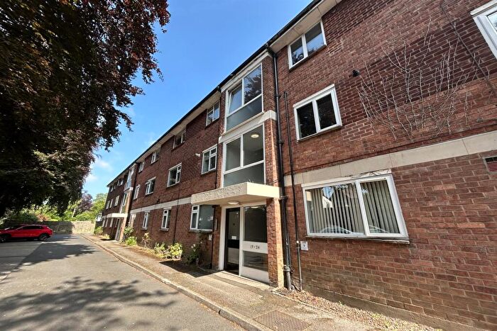 2 Bedroom Apartment To Rent In Ashton Lane, Sale, M33