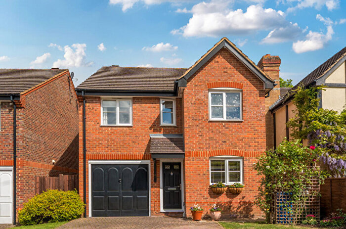 3 Bedroom Detached House For Sale In Earle Croft, Warfield, Bracknell, RG42