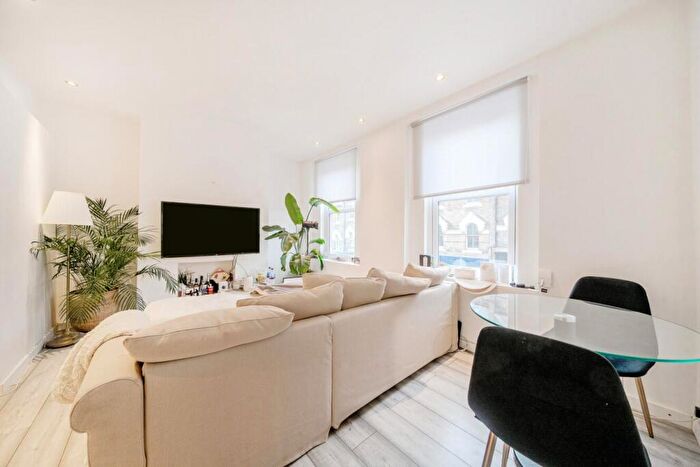 Flat For Sale In Dartmouth Road, Forest Hill, London, SE23