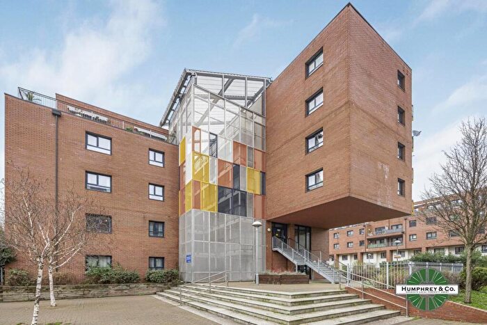 1 Bedroom Flat For Sale In Sutherland Road, Walthamstow, E17