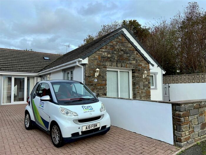 3 Bedroom Semi-Detached House To Rent In Ashdale Lane, Pembroke, Sir Benfro SA71