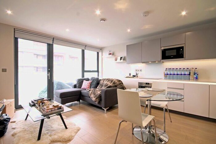 1 Bedroom Flat To Rent In Singapore Road, London, W13