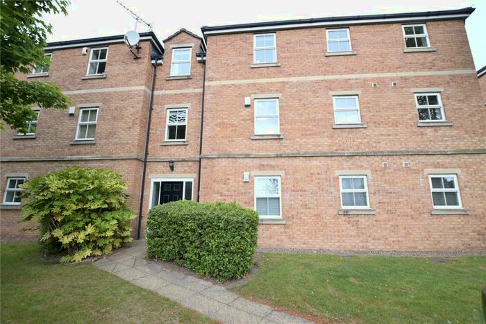 2 Bedroom Apartment To Rent In Lawson Wood Drive, Meanwood, Leeds, West Yorkshire, LS6