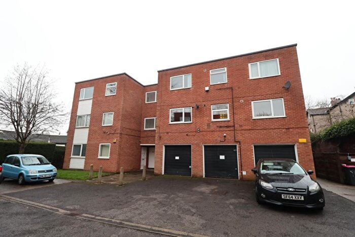 2 Bedroom Flat For Sale In Thirkhill Place, Clarendon Road, Eccles, M30