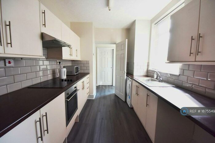 4 Bedroom Terraced House To Rent In Walton Street, Leicester, LE3