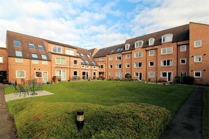 1 Bedroom Apartment To Rent In Mount Hermon Road, Woking, Surrey, GU22
