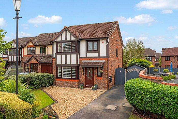 3 Bedroom Detached House For Sale In Preece Close, Widnes, WA8