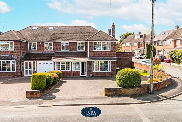 4 Bedroom Semi Detached House For Sale In Frobisher Road, Styvechale, Coventry, CV3