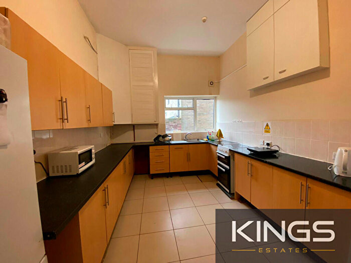10 Bedroom Detached House To Rent In Alma Road, SO14