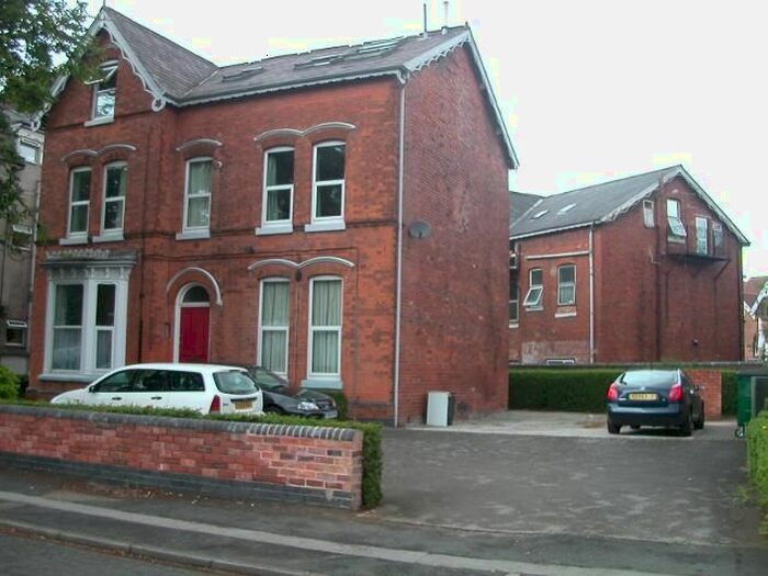 3 Bedroom Flat To Rent In York Road, Edgbaston, Birmingham B16