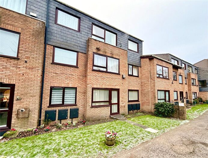 1 Bedroom Apartment For Sale In Homewood House, Milford Road, Pennington, Lymington, SO41
