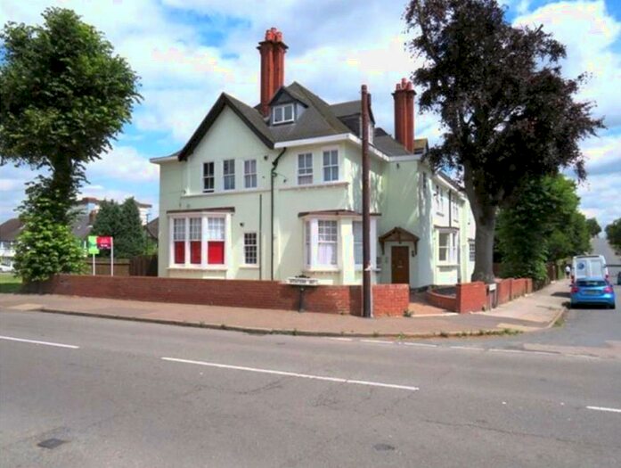 2 Bedroom Flat To Rent In Station Road, Stechford, Birmingham, B33