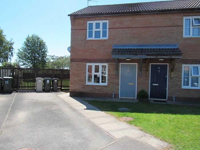 2 Bedroom Semi-Detached House To Rent In Bishops Close, Louth, LN11