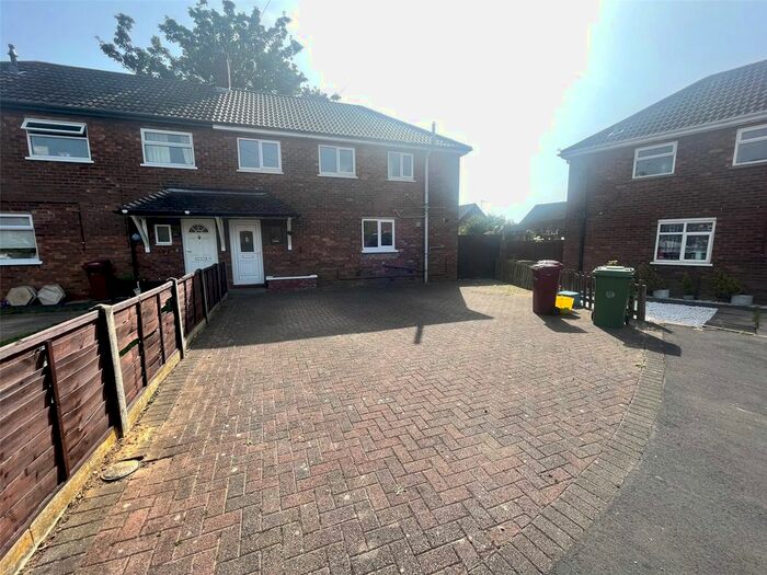 3 Bedroom Semi-Detached House To Rent In Ranby Road, Scunthorpe, North Lincolnshire, DN17