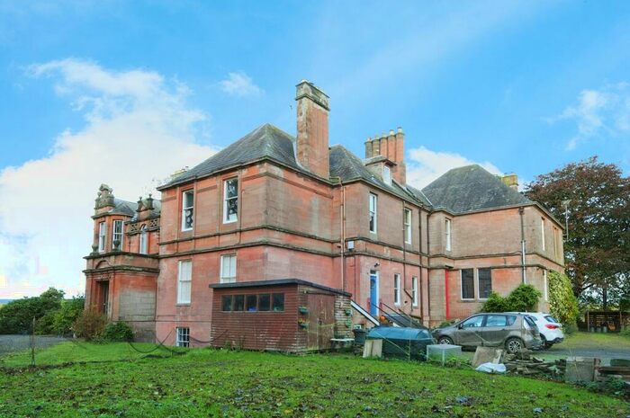 2 Bedroom Flat For Sale In Kirkmahoe, Dumfries, Dumfries And Galloway, DG1