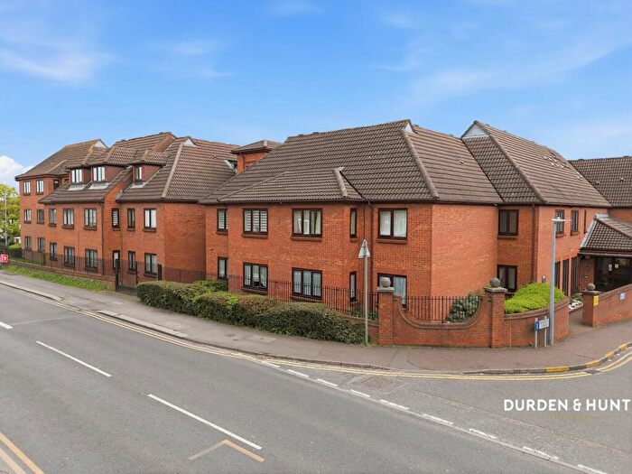 1 Bedroom Retirement Property For Sale In Albert Road, Buckhurst Hill, IG9