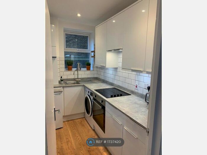 1 Bedroom Flat To Rent In Tierney Road, London, SW2