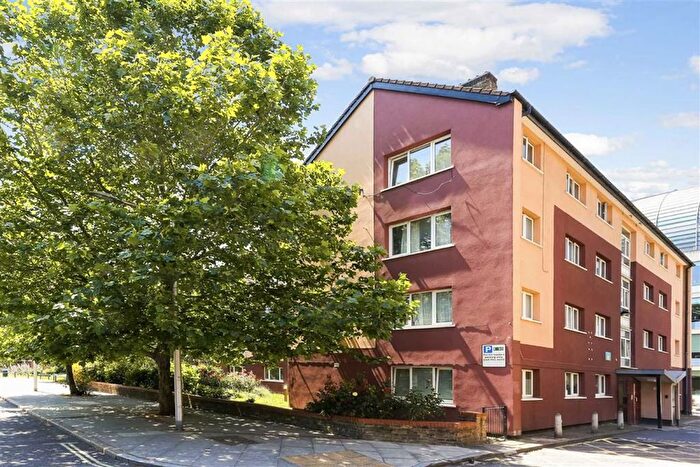 2 Bedroom Flat For Sale In Druid Street, London Bridge, SE1