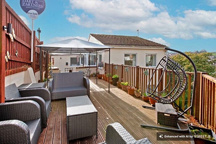 3 Bedroom Detached House For Sale In Deer Park Avenue, Teignmouth, TQ14