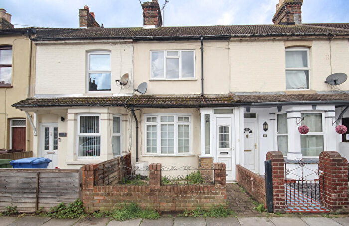 2 Bedroom Terraced House For Sale In Shakespeare Road, Sittingbourne, ME10