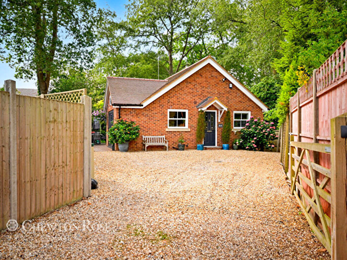 3 Bedroom Bungalow For Sale In Beechwood Close, Ascot, SL5