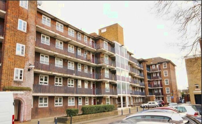 4 Bedroom Flat To Rent In Whiteness House, Gosling Way, London, SW9