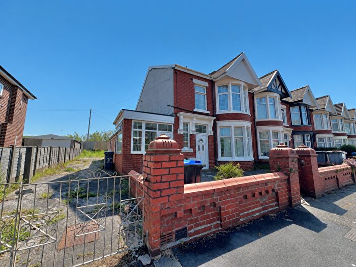 3 Bedroom Block Of Apartments For Sale In Lichfield Road, Blackpool, FY1