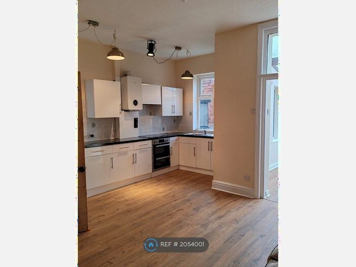 4 Bedroom Semi-Detached House To Rent In Cypress Road, Southport, PR8