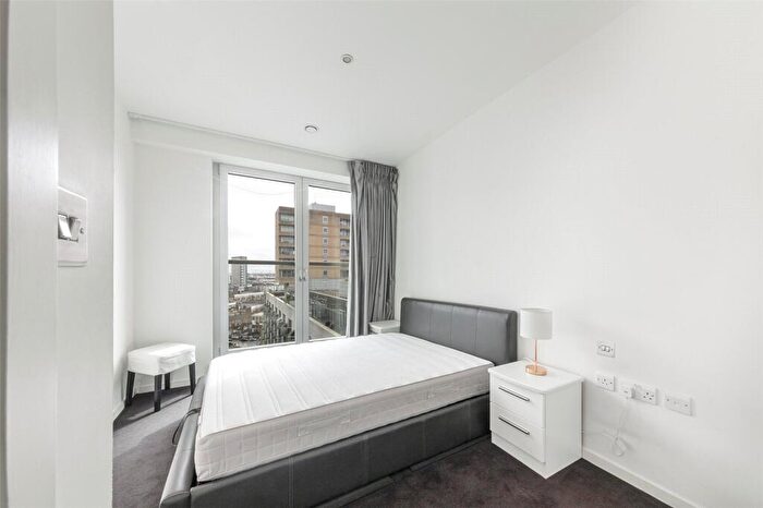 2 Bedroom Apartment To Rent In Baltimore Wharf, Canary Wharf, London, E14